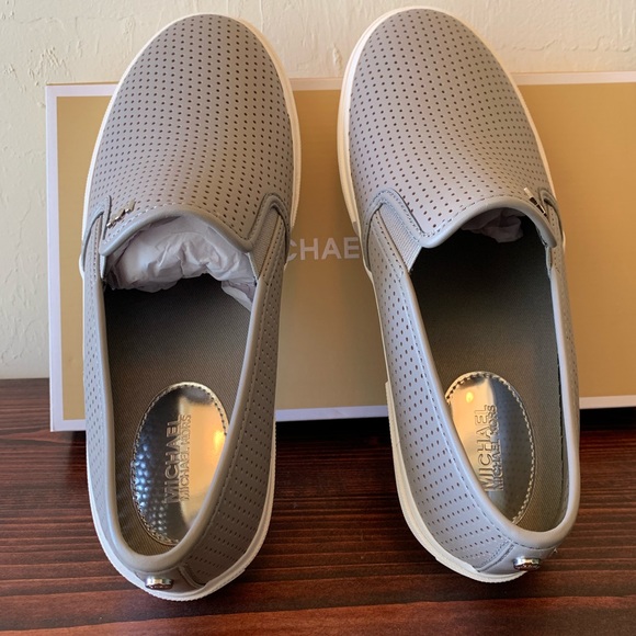 Michael Kors ♥️ slip on shoes - Picture 7 of 7